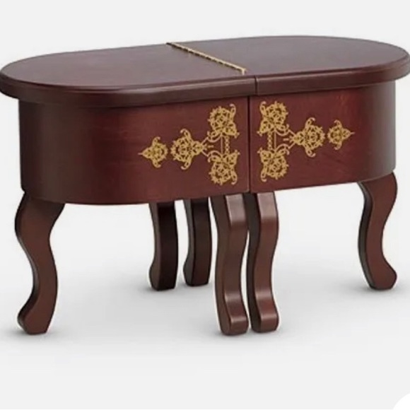 American Girl Parlor Table - Picture 1 of 2